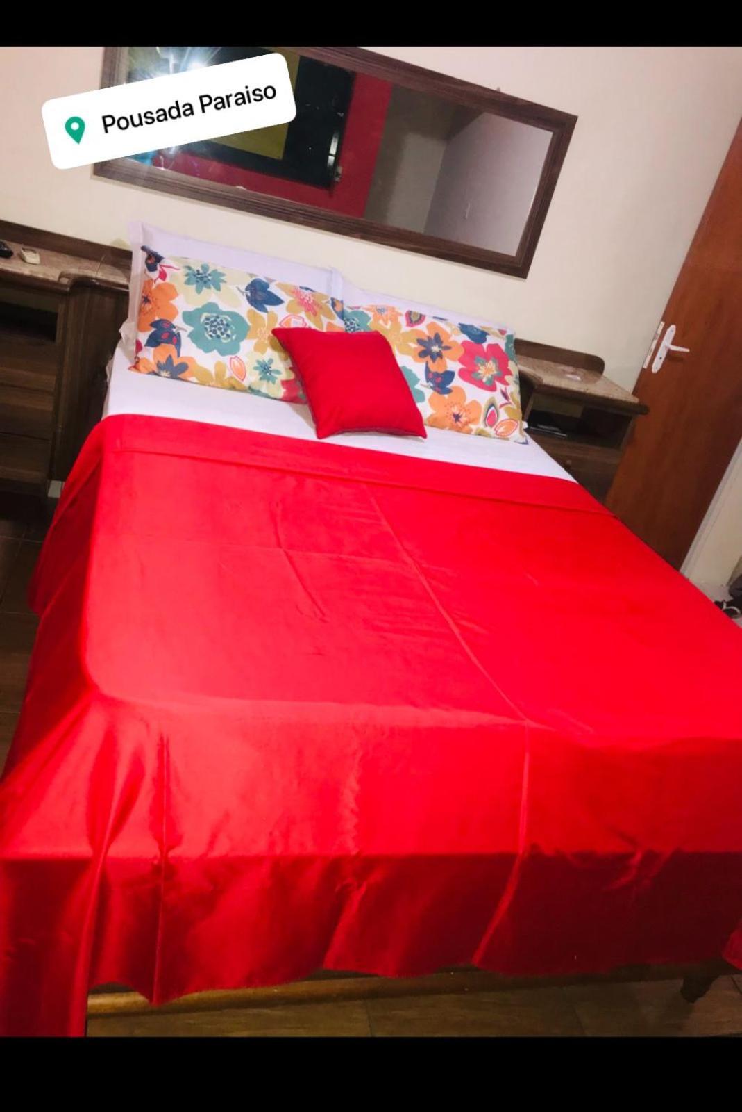 Quartos Em Casa In Caxias Da Paraiso 卡希亚斯公爵城 外观 照片