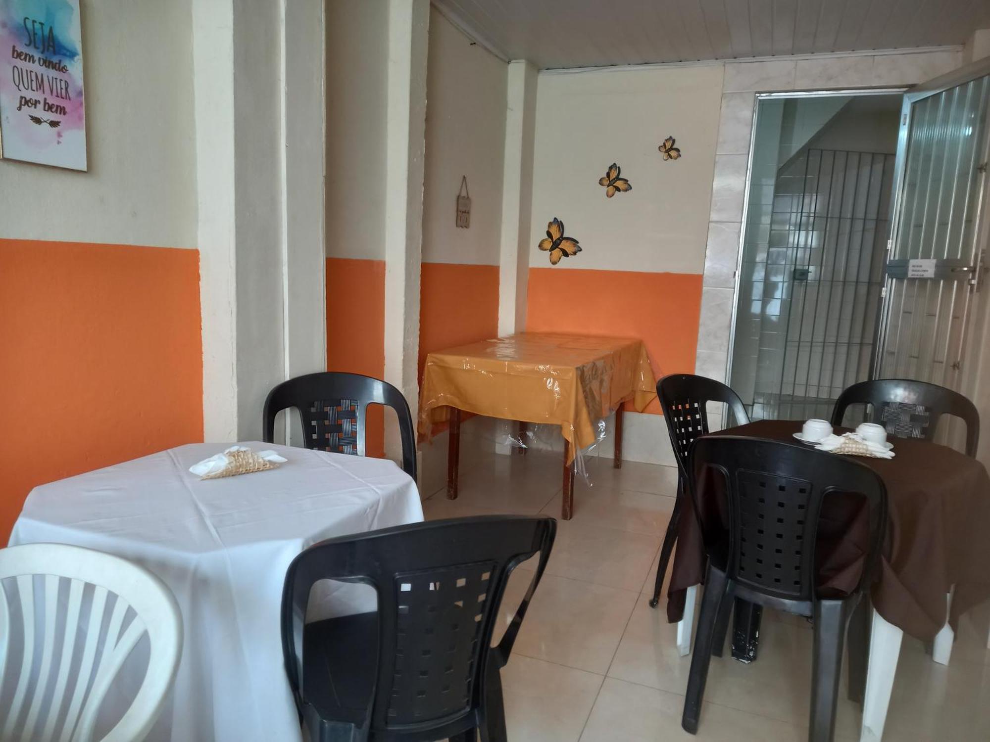 Quartos Em Casa In Caxias Da Paraiso 卡希亚斯公爵城 外观 照片