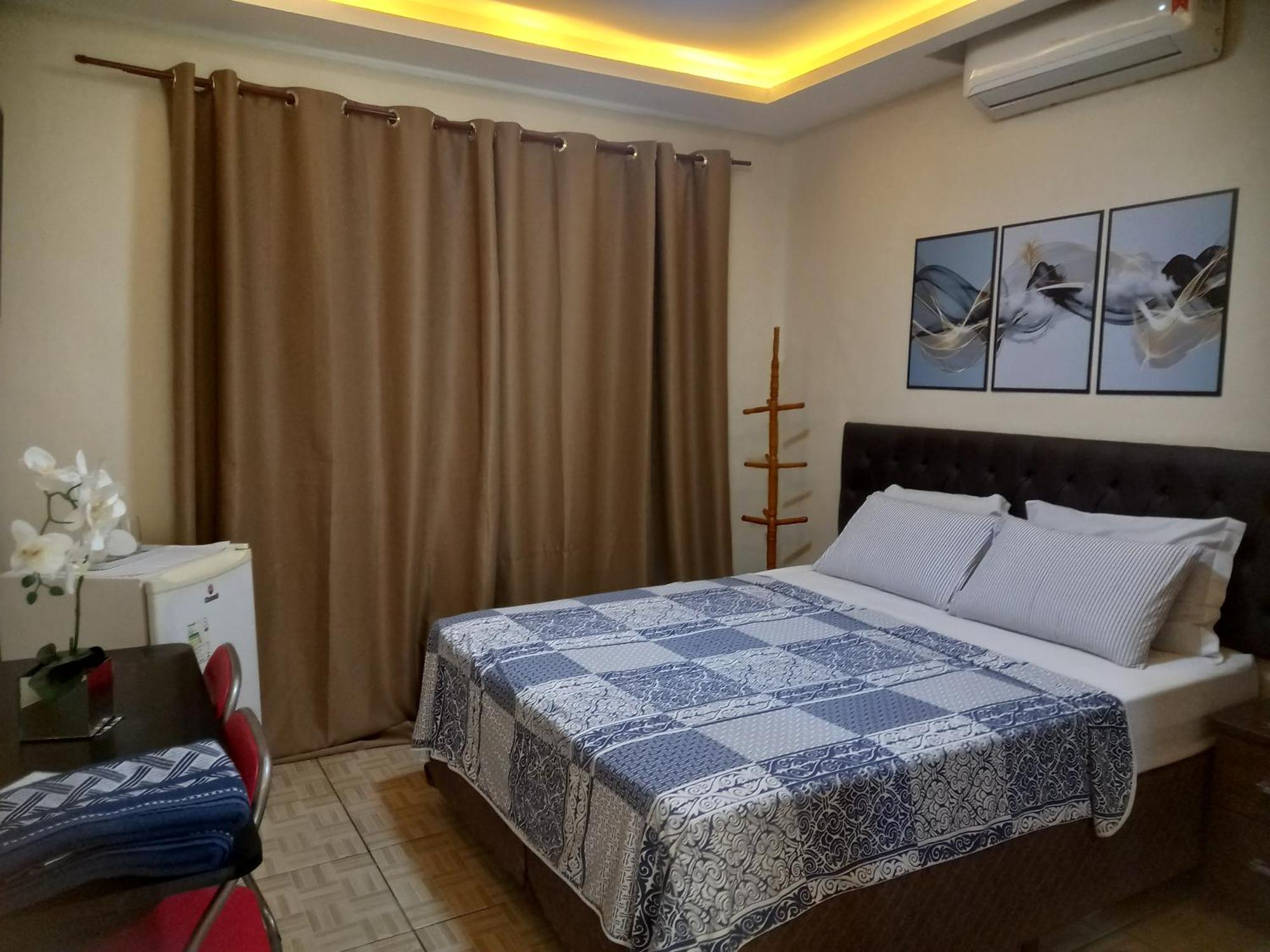 Quartos Em Casa In Caxias Da Paraiso 卡希亚斯公爵城 外观 照片